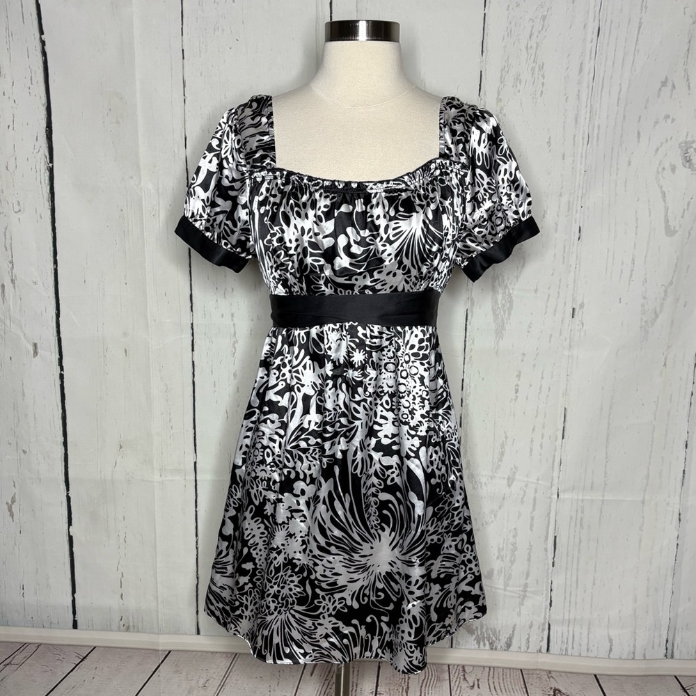 Elegant Black and White Floral Dress